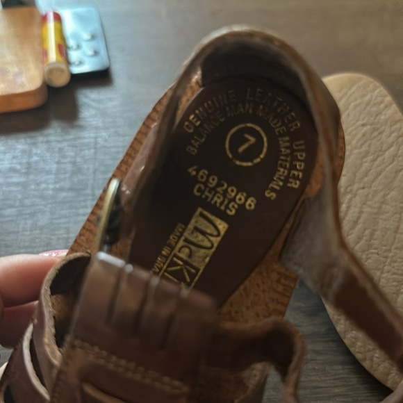 Sandals - Picture 5 of 5